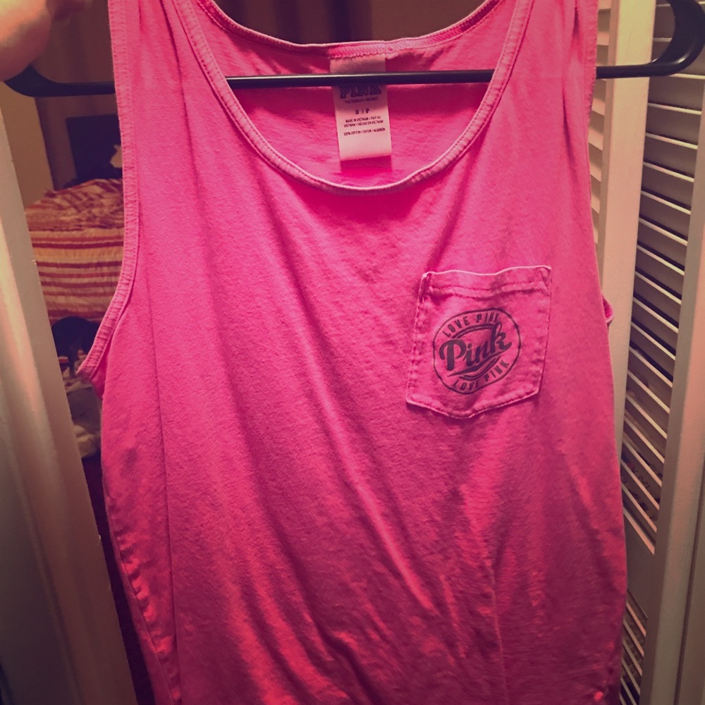 VS Pink Workout top